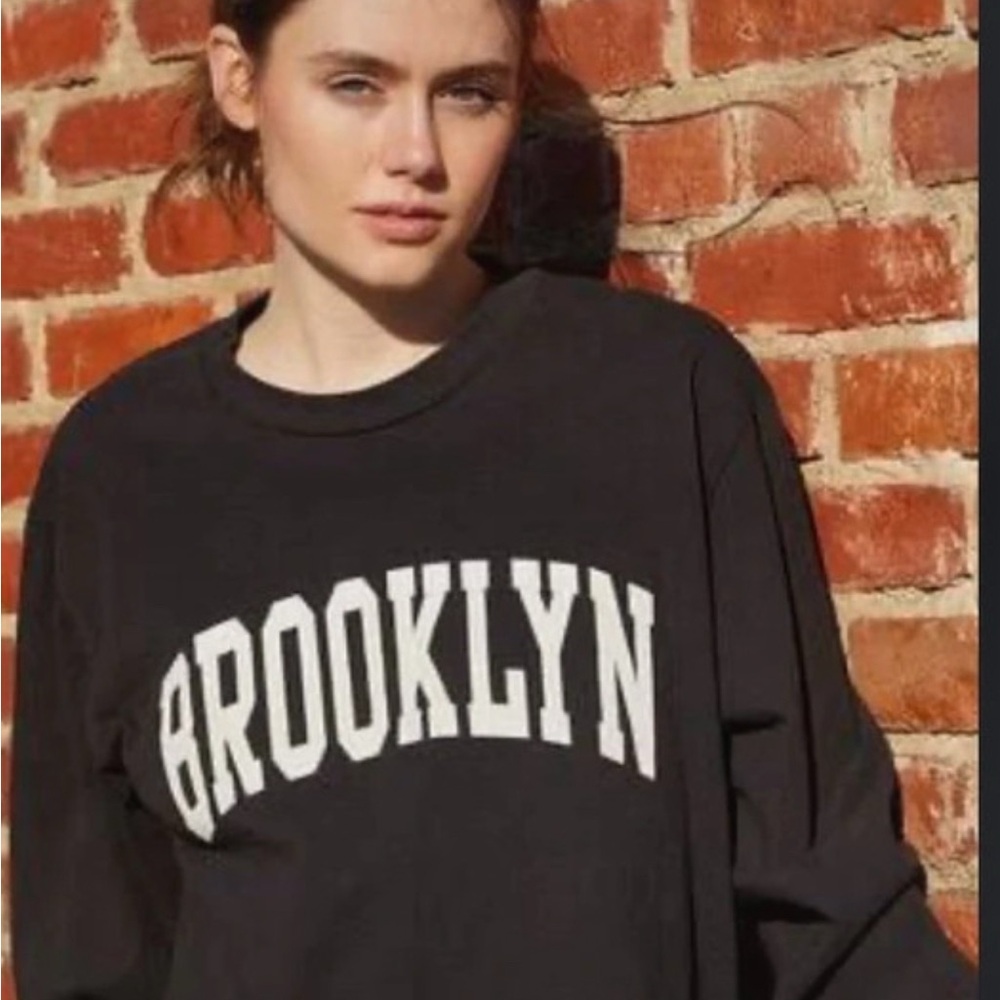 Brandy Melville Black Crewneck Top - Picture 3 of 3